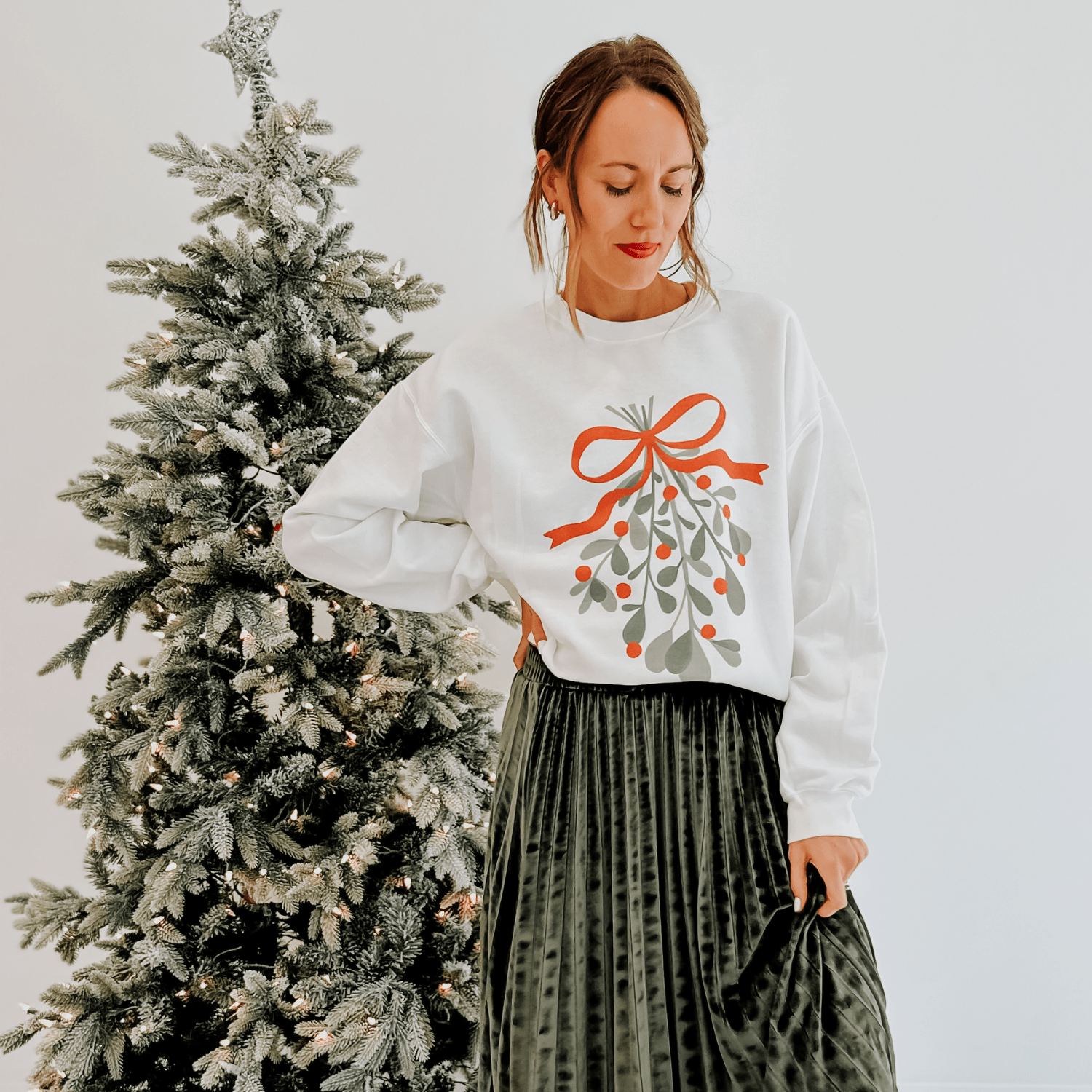 Holly Bow Sweatshirt