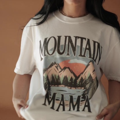 model wearing mountain mama tee