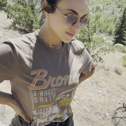 video of model wearing mountain moverz tees
